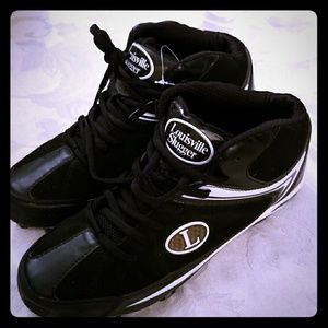 New Louisville Slugger Cleats